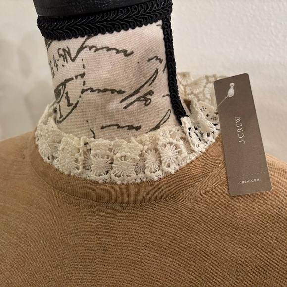 NWT J CREW “TIPPI” LACE COLLAR DETAIL LIGHT SWEATER- SIZE L - Picture 2 of 7